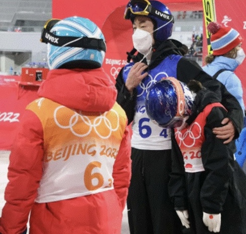 高梨沙羅 小林陵侑 北京オリンピック 混合ジャンプ